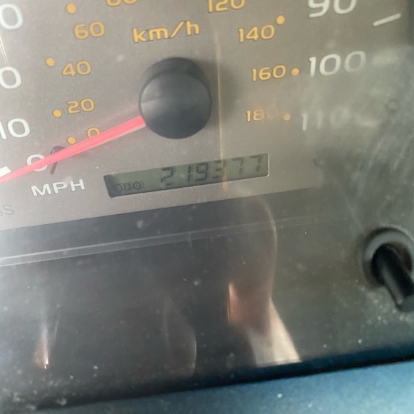 2001 Toyota Sequoia - Picture 6 of 7